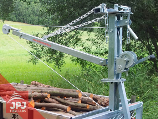 Drehbarer Ladekran mit Seilwinde