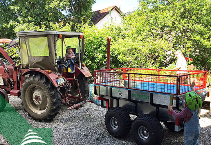 Profi Arbeiter mit Gitteraufbau